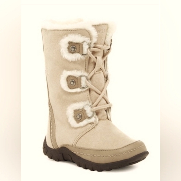 NEW! Nine West™️ Girls Sz 3 Winter Boots $AVE! - Picture 1 of 4